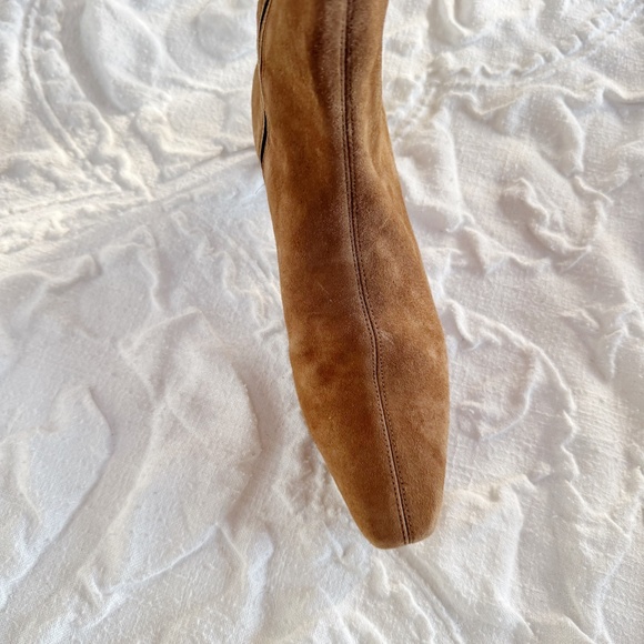 VINCE Kitten Heel Suede Boot Size 7 New - Picture 2 of 8